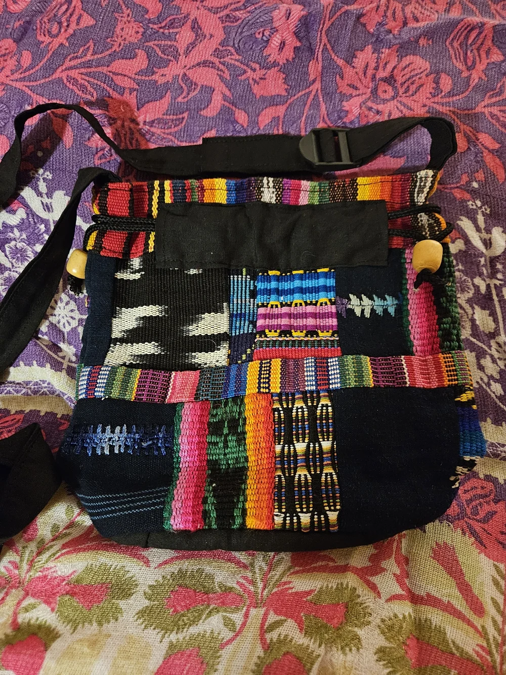 Handwoven Multicolor Patchwork Crossbody Bag - Boho Style - Picture 2 of 2